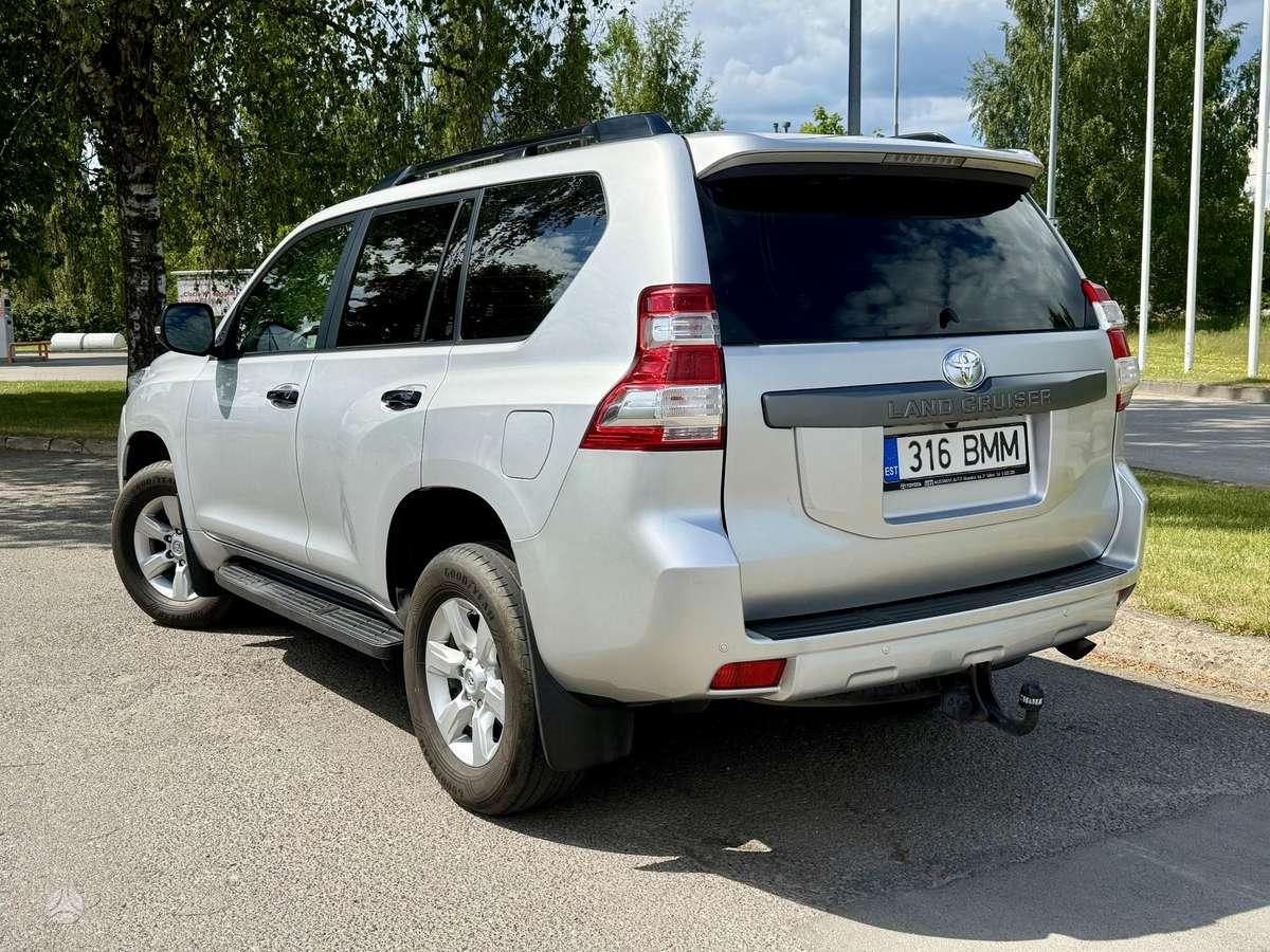 Toyota Land Cruiser - 8
