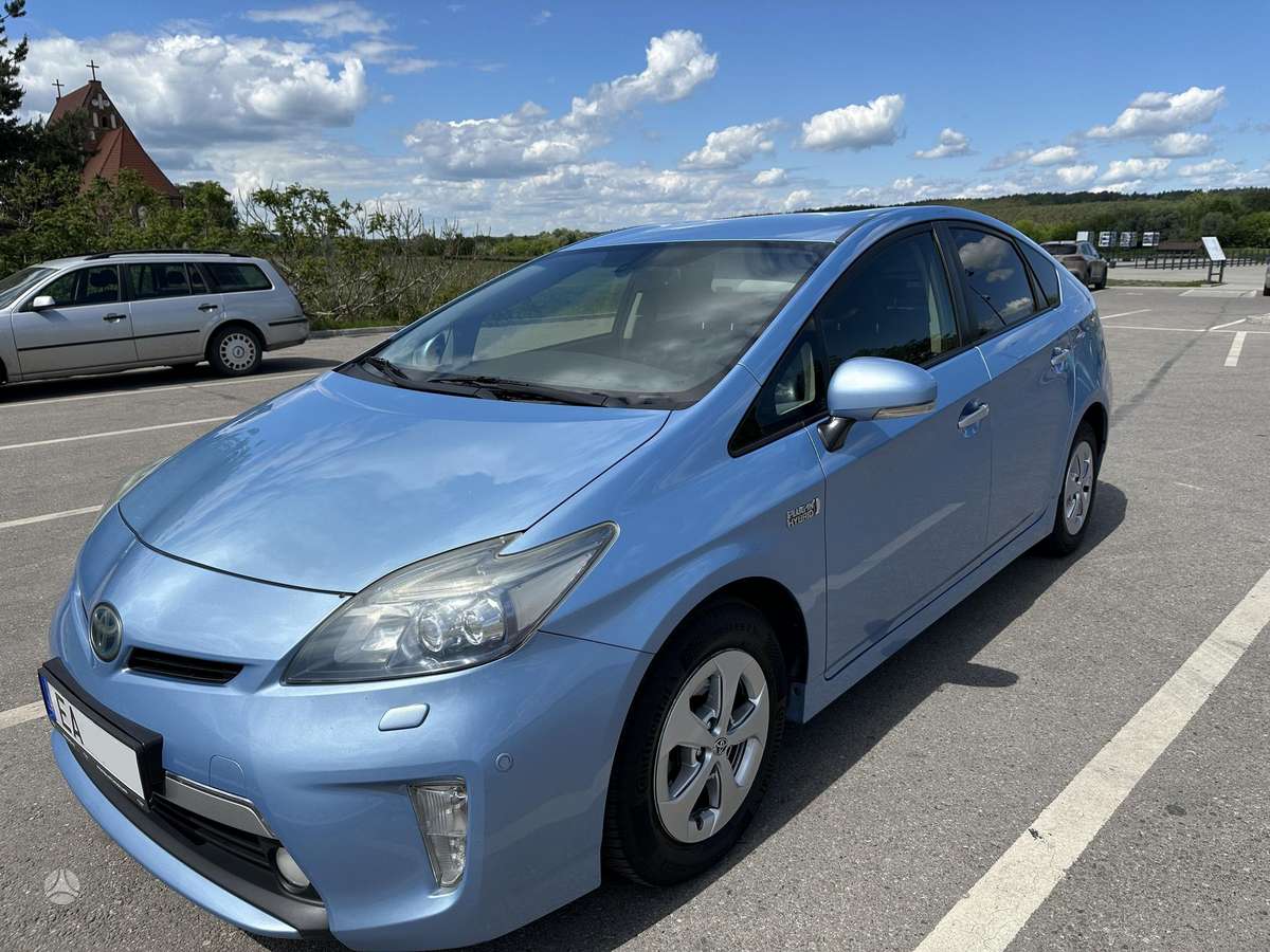 Toyota Prius - 1
