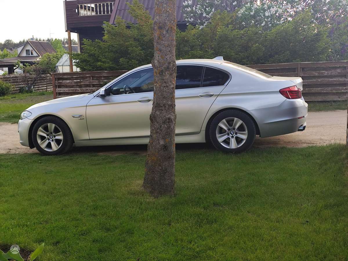 BMW 528, 2.0 l., Седан