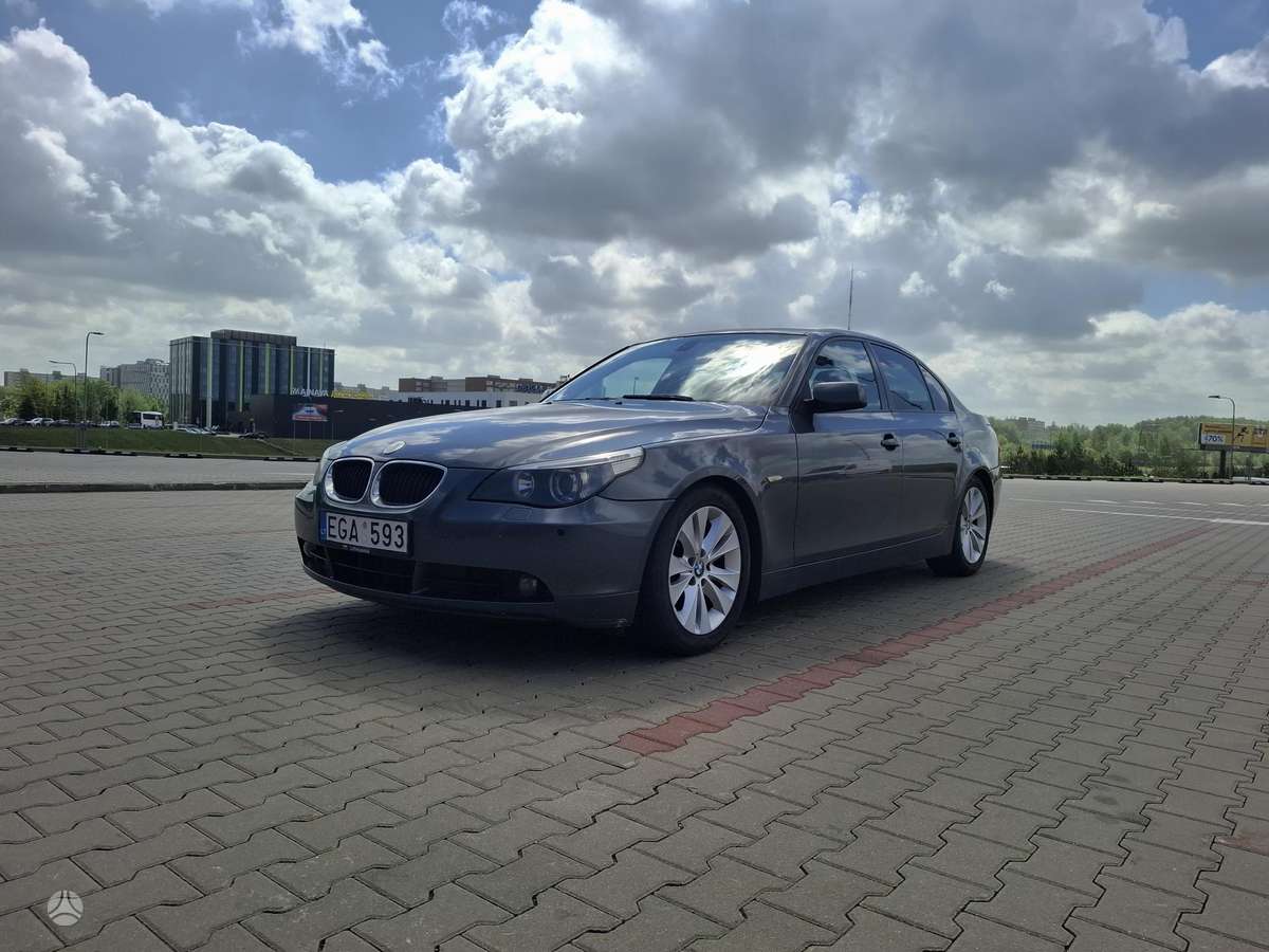 BMW 525, 2.5 l., Седан