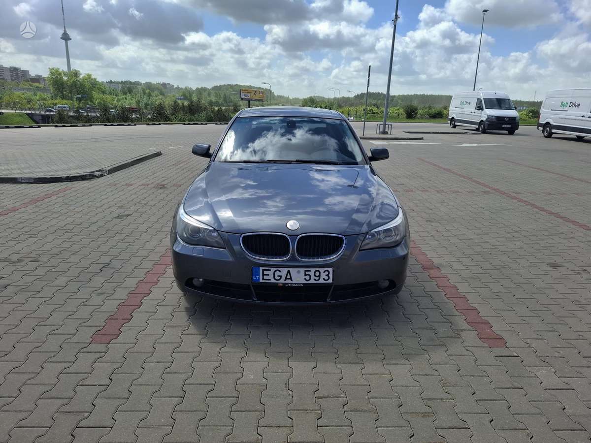 BMW 525, 2.5 l., Седан