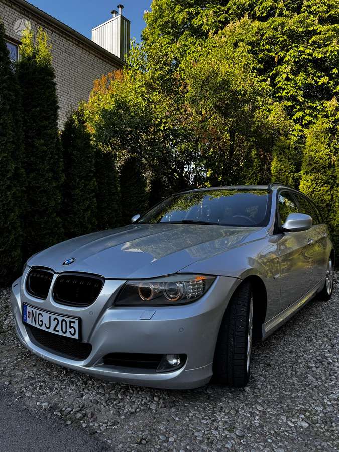BMW 320, 2.0 l., universalas