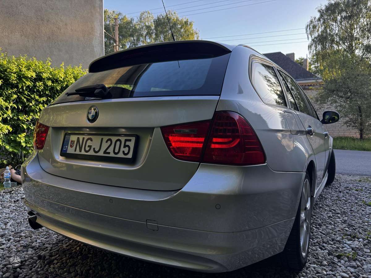 BMW 320, 2.0 l., universalas