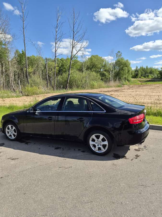Audi A4, 1.8 l., Седан