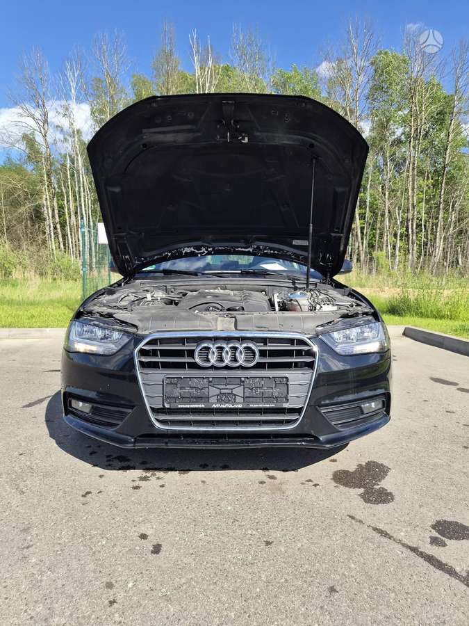 Audi A4, 1.8 l., saloon / sedan