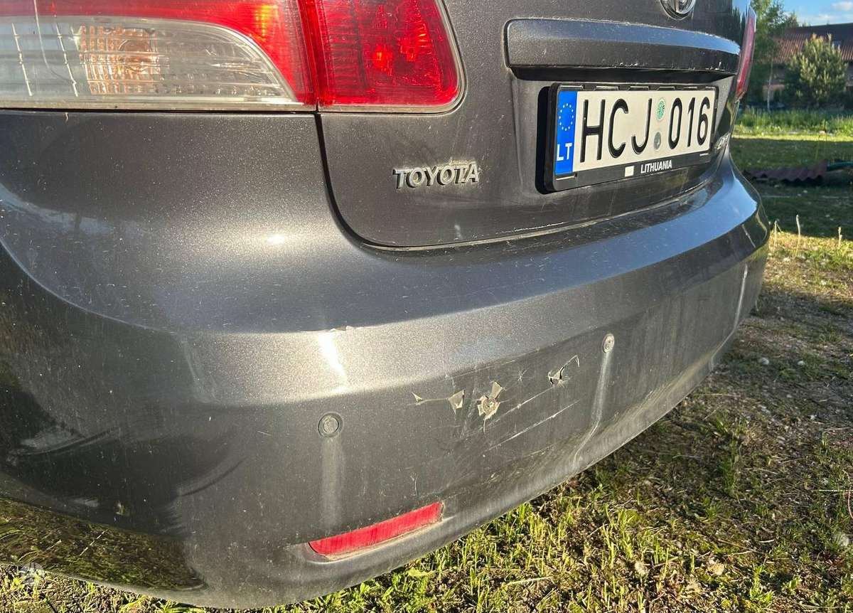 Toyota Avensis - 6