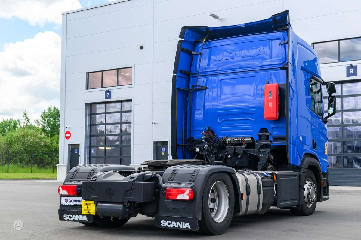 Scania R530, V8  naujos padangos 315/70, double sleeper