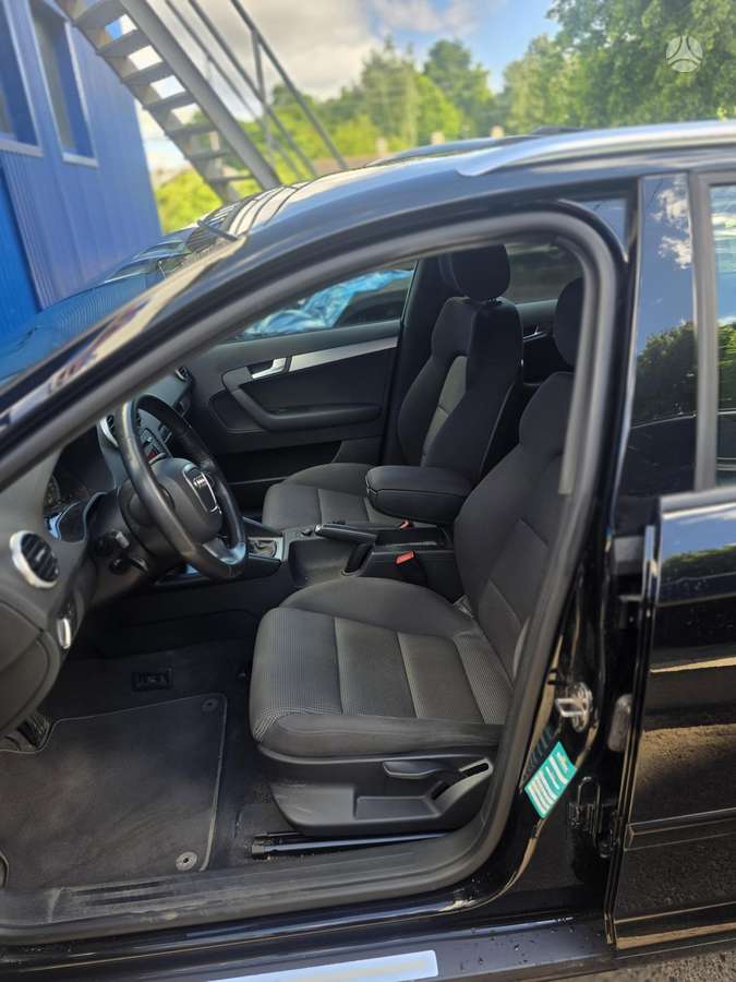 Audi A3, 1.8 l., hatchback