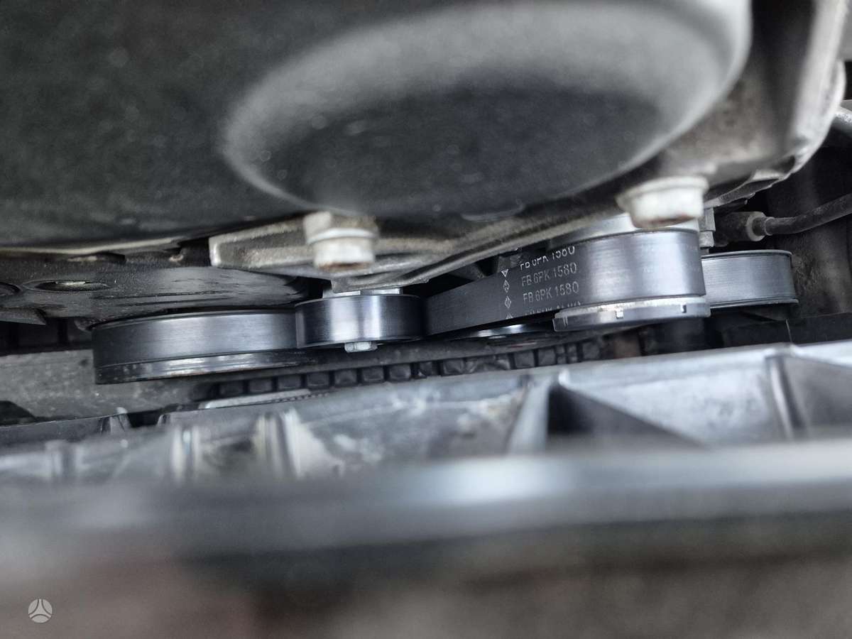 Audi A4, 2.0 l., universalas