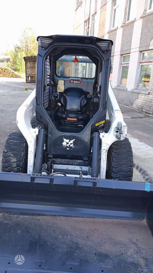 Bobcat S76, mini loaders