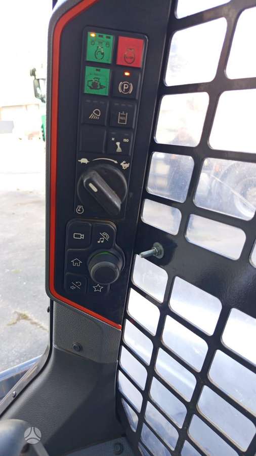 Bobcat S76, мини-погрузчики
