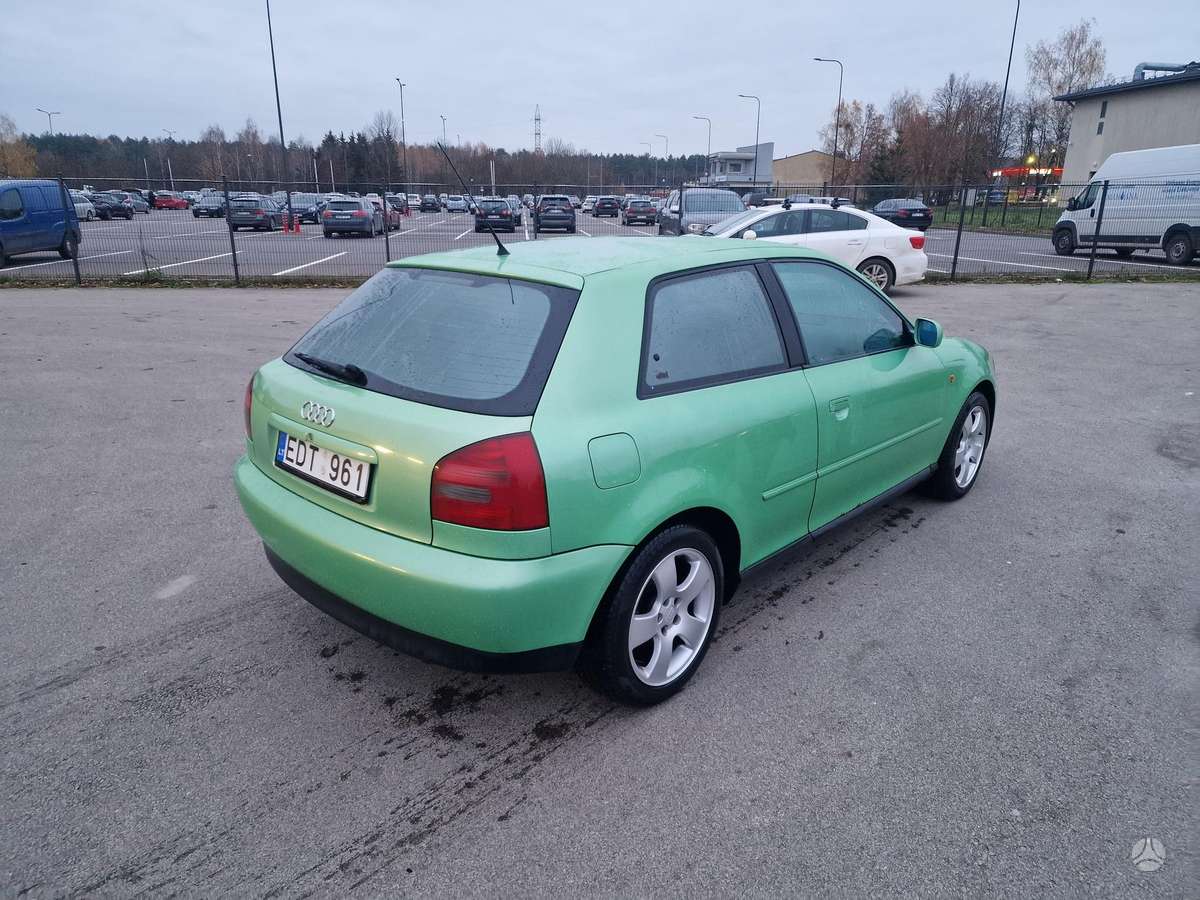 Audi A3, 1.8 l., hečbekas