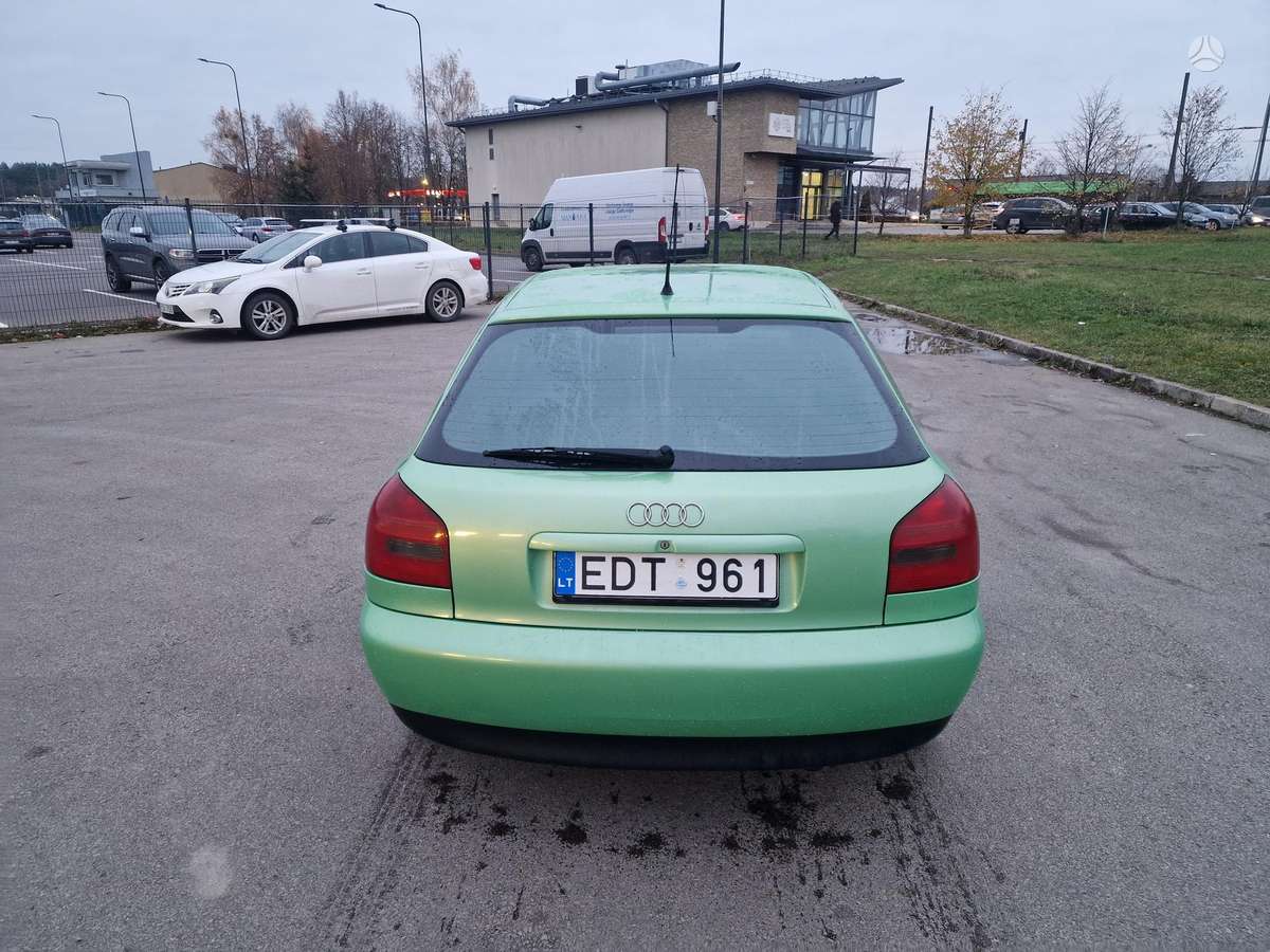Audi A3, 1.8 l., hečbekas