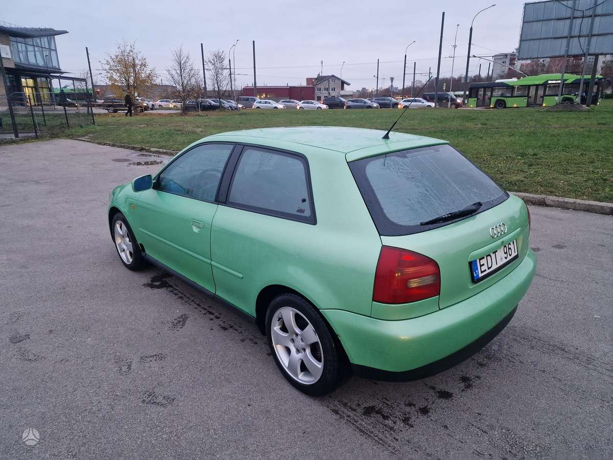 Audi A3, 1.8 l., hečbekas