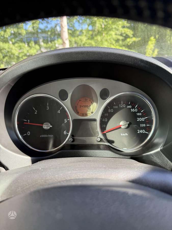Nissan X-Trail, 2.0 l., off-road / crossover