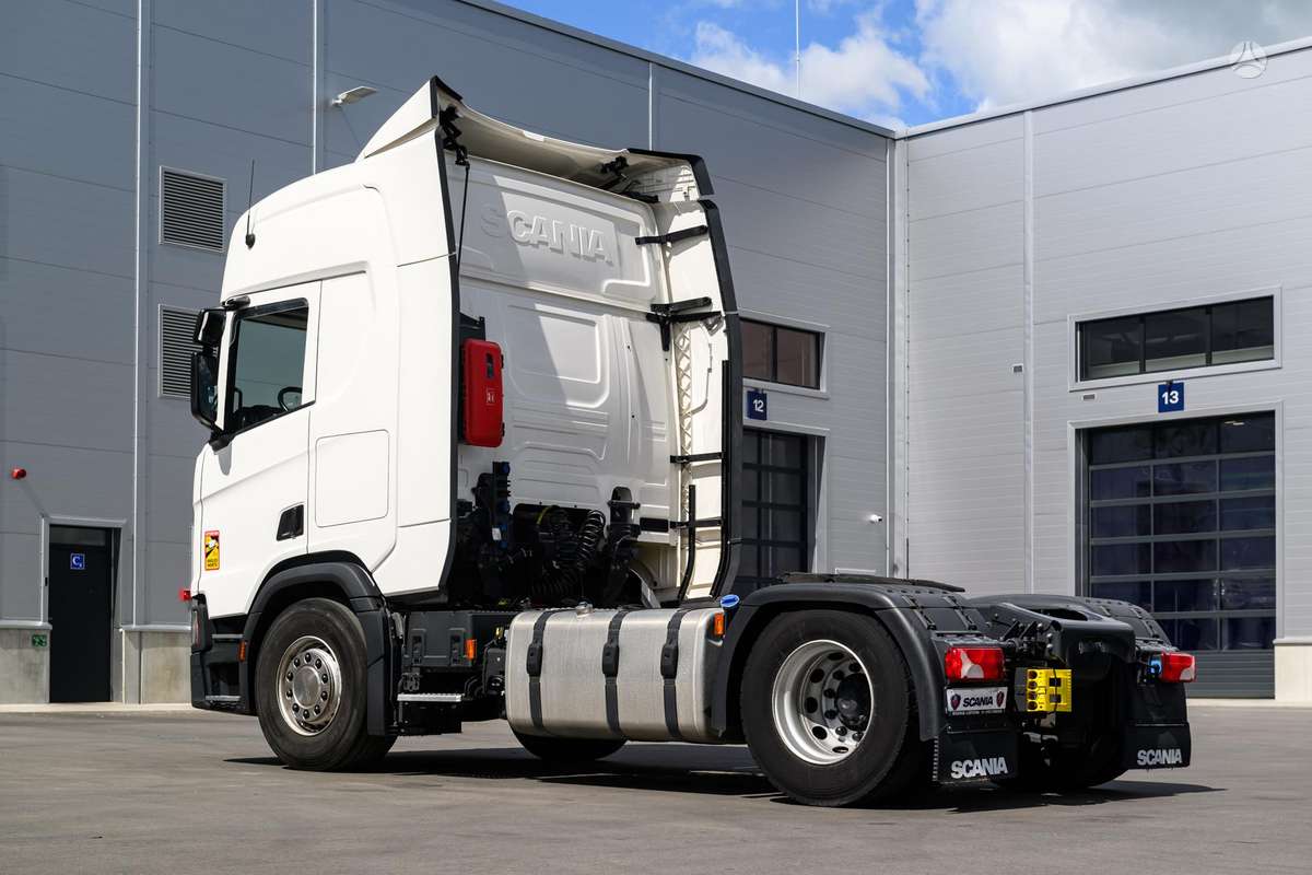 Scania R460, double sleeper