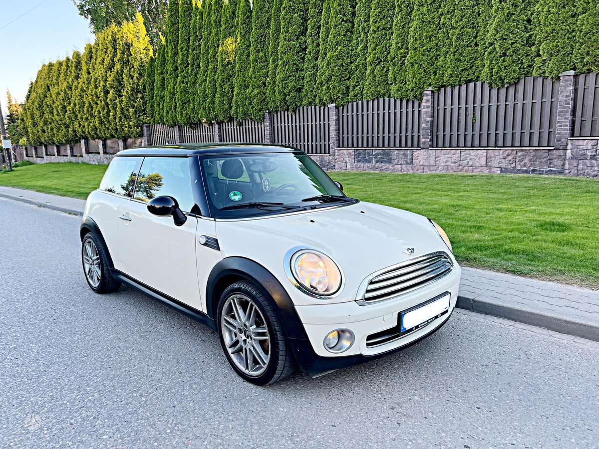 Mini Cooper, 1.6 l., hatchback