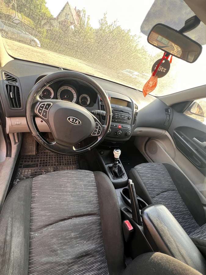 Kia Ceed, 1.6 l., hatchback