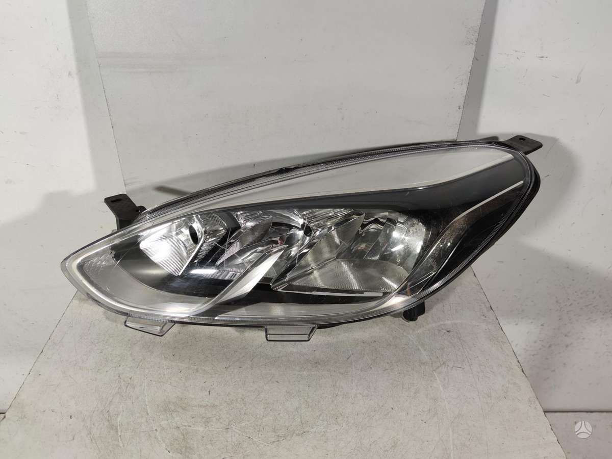 Ford Fiesta bumper reinforcement, lights