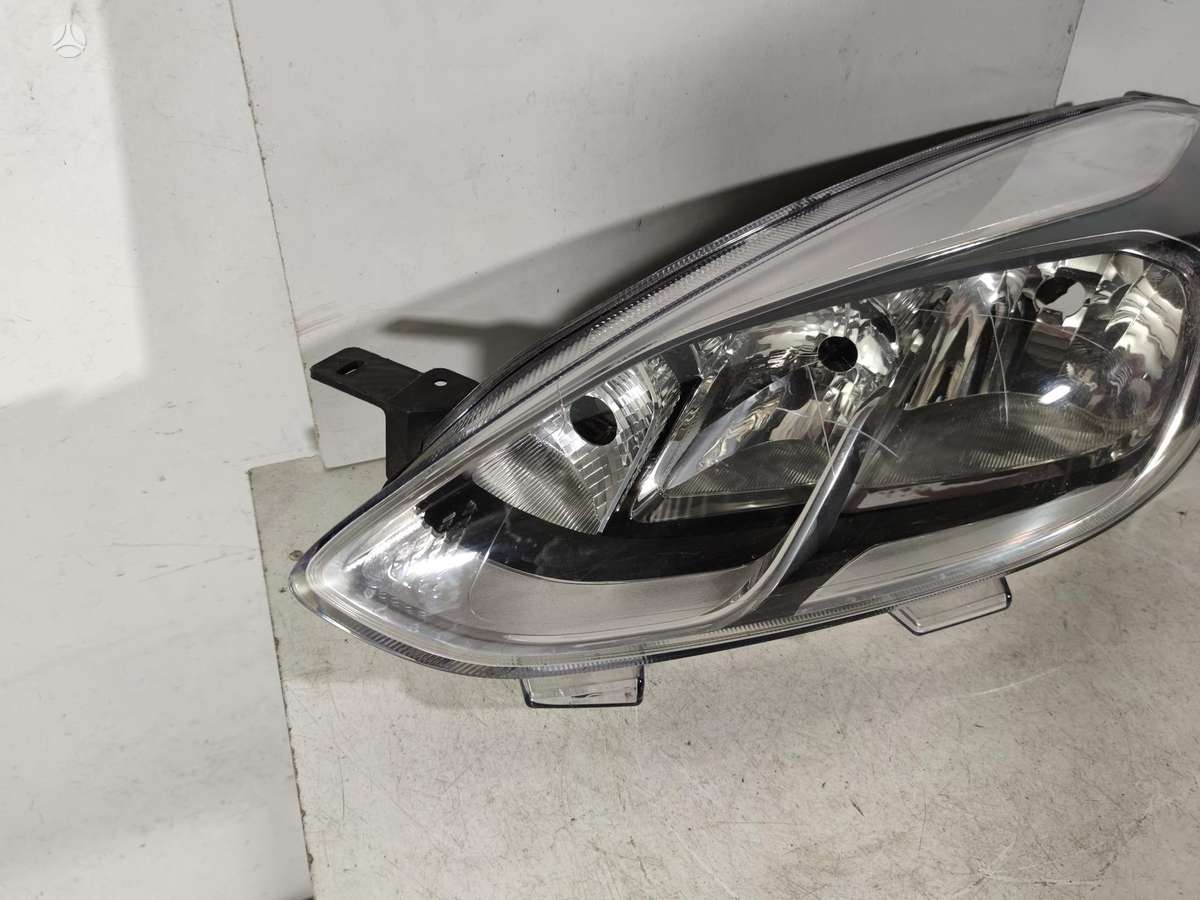Ford Fiesta bumper reinforcement, lights