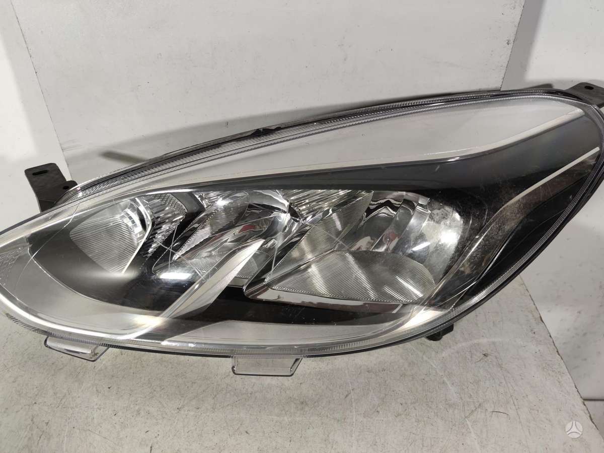 Ford Fiesta bumper reinforcement, lights