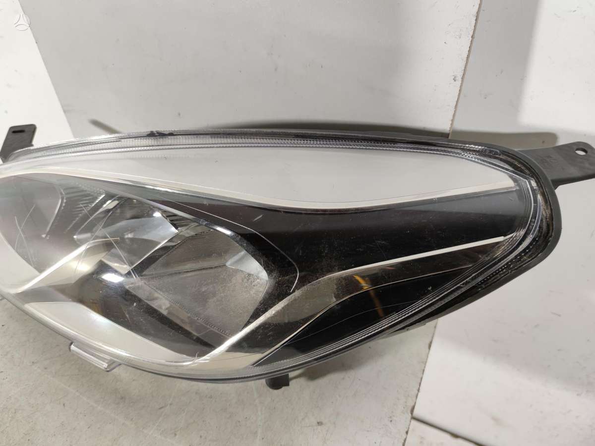 Ford Fiesta bumper reinforcement, lights