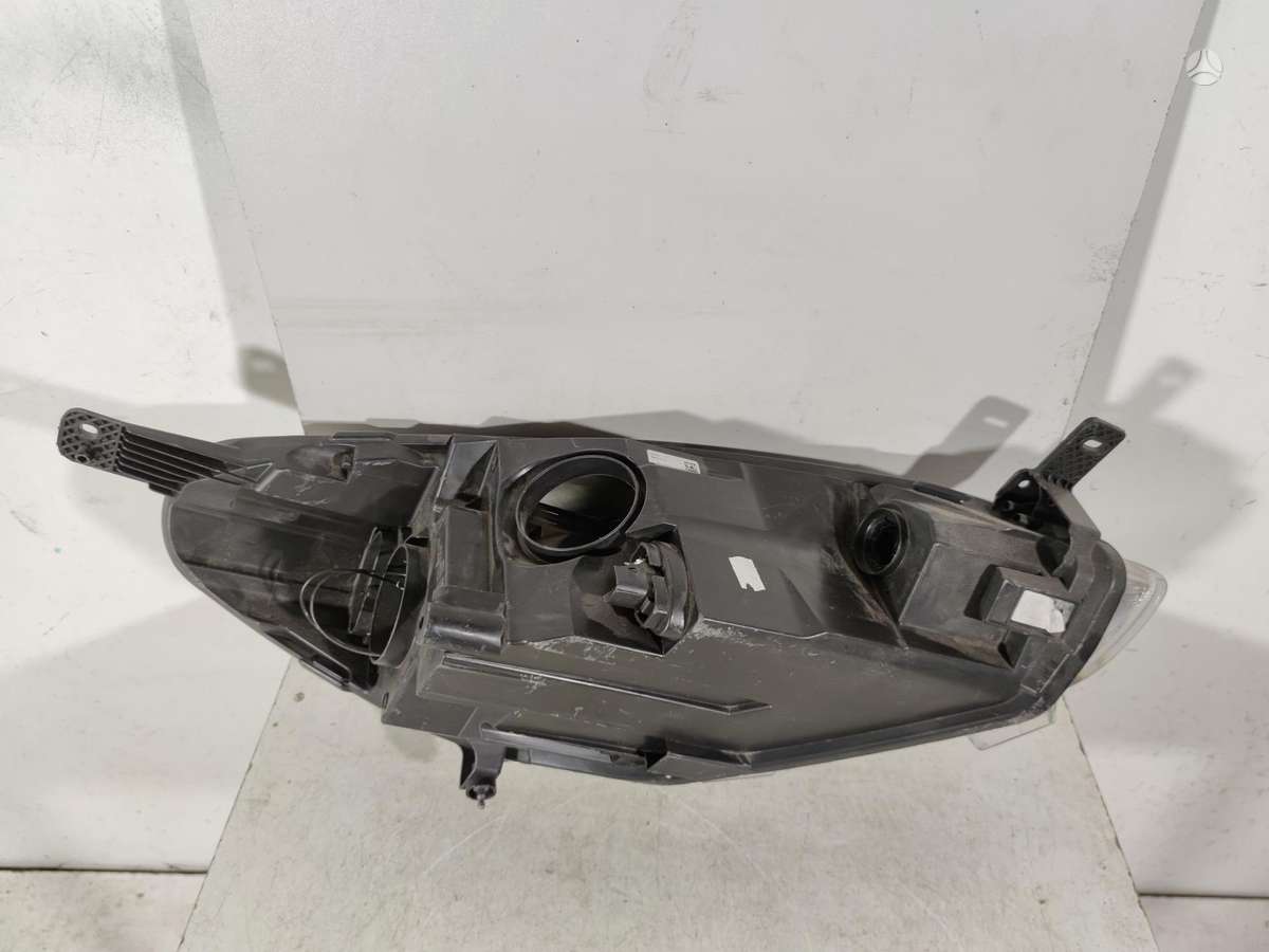Ford Fiesta bumper reinforcement, lights