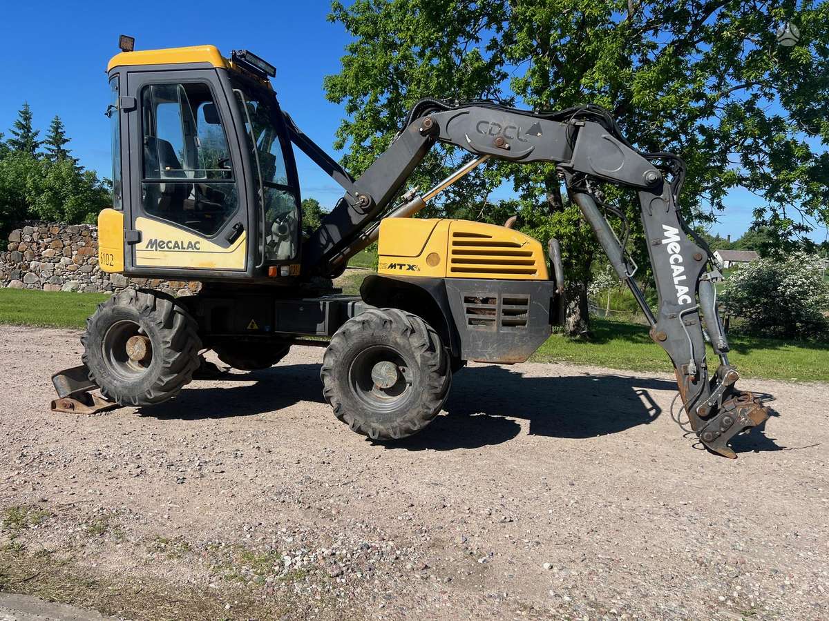Mecalac 12MTX, ekskavatoriai