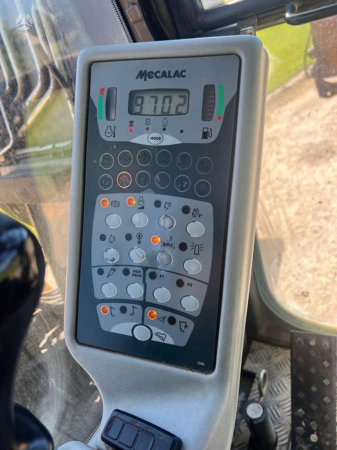 Mecalac 12MTX, ekskavatoriai