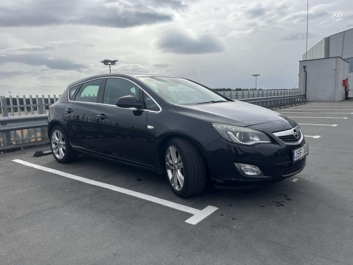 Opel Astra, 1.7 l., Хэтчбек