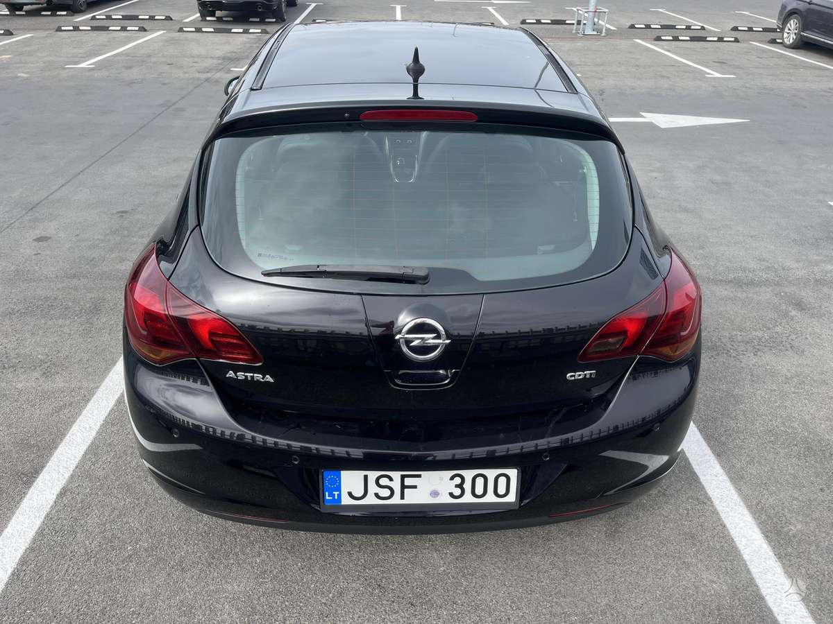 Opel Astra, 1.7 l., Хэтчбек