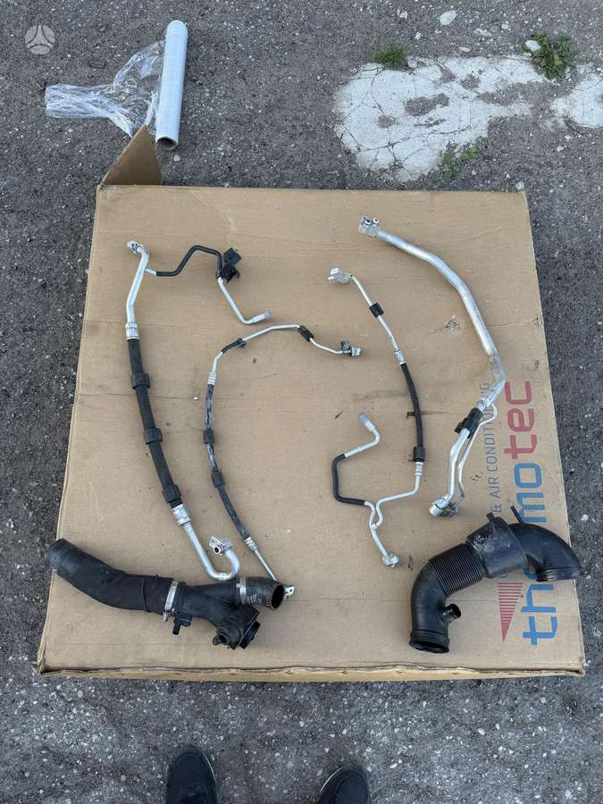 Audi Q7 body parts