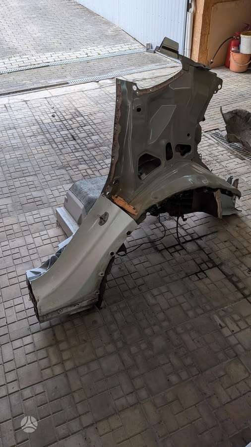 Tesla Model Y frame rails (fornt, rear)