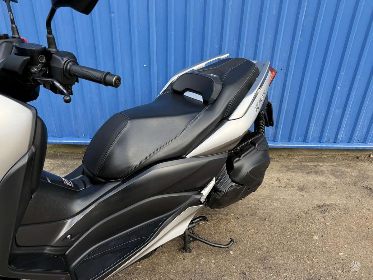 Yamaha X-max 400cc, scooters / mopeds