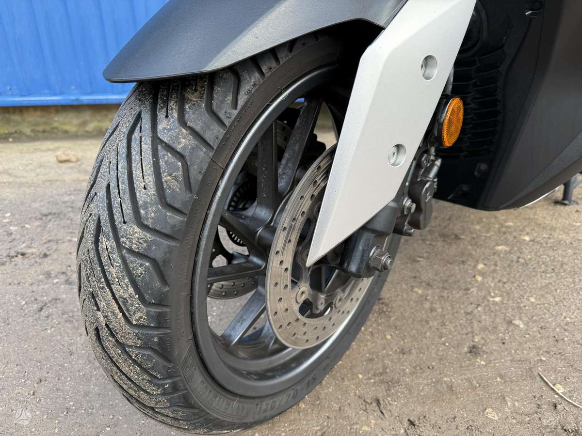Yamaha X-max 400cc, мотороллеры / мопеды
