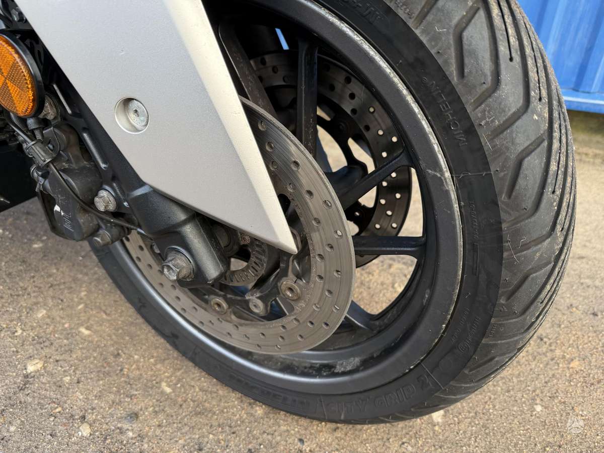 Yamaha X-max 400cc, scooters / mopeds
