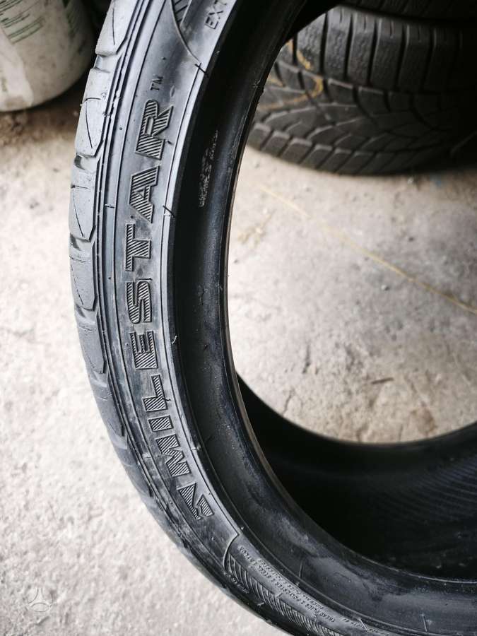 Milestone MS932XP+, summer 255/35 R19