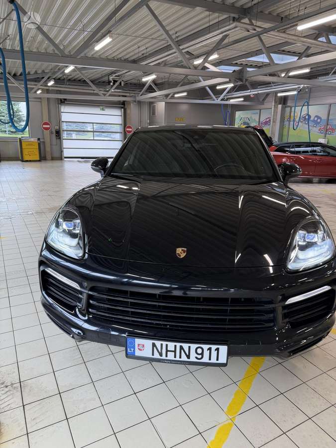 Porsche Cayenne Coupe - 5