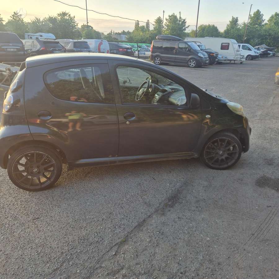 Citroen C1, 1.0 l., Хэтчбек