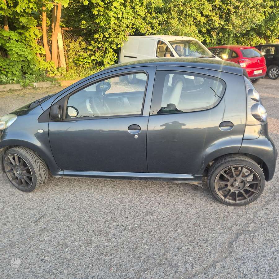 Citroen C1, 1.0 l., Хэтчбек