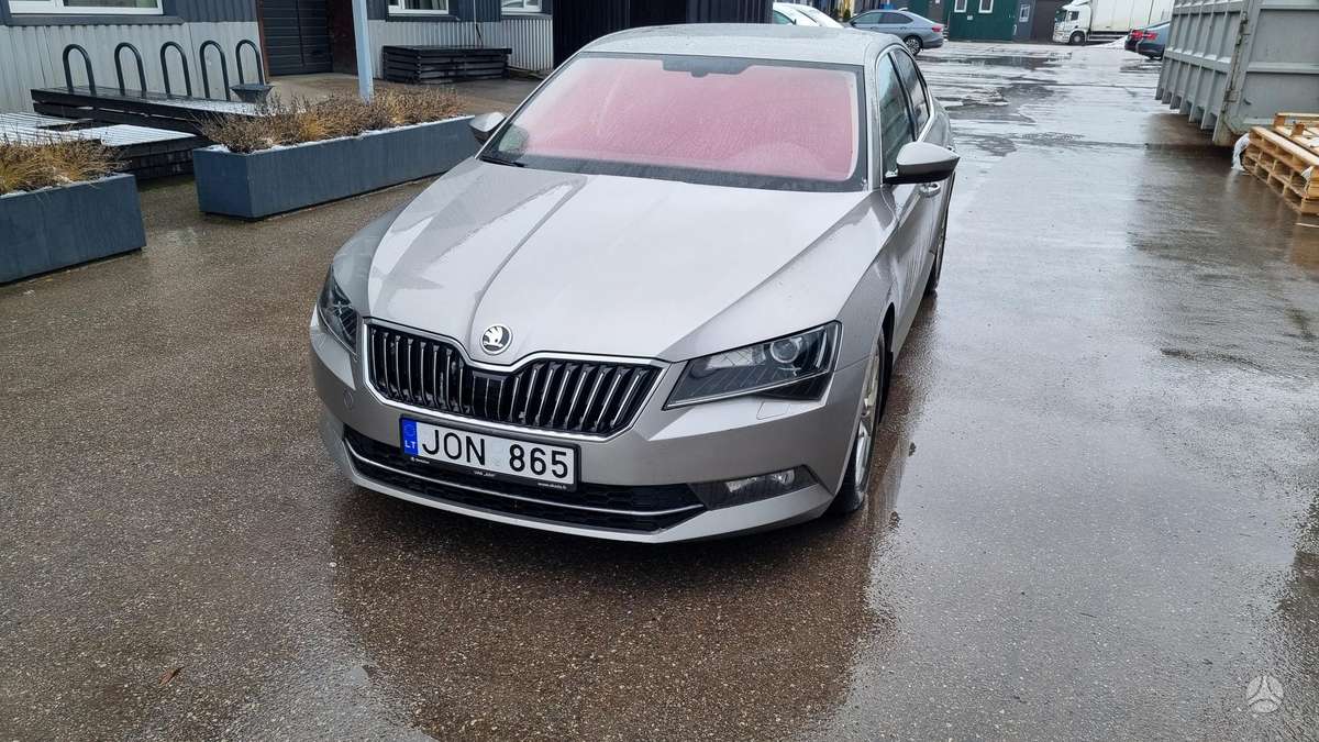 Škoda Superb - 2
