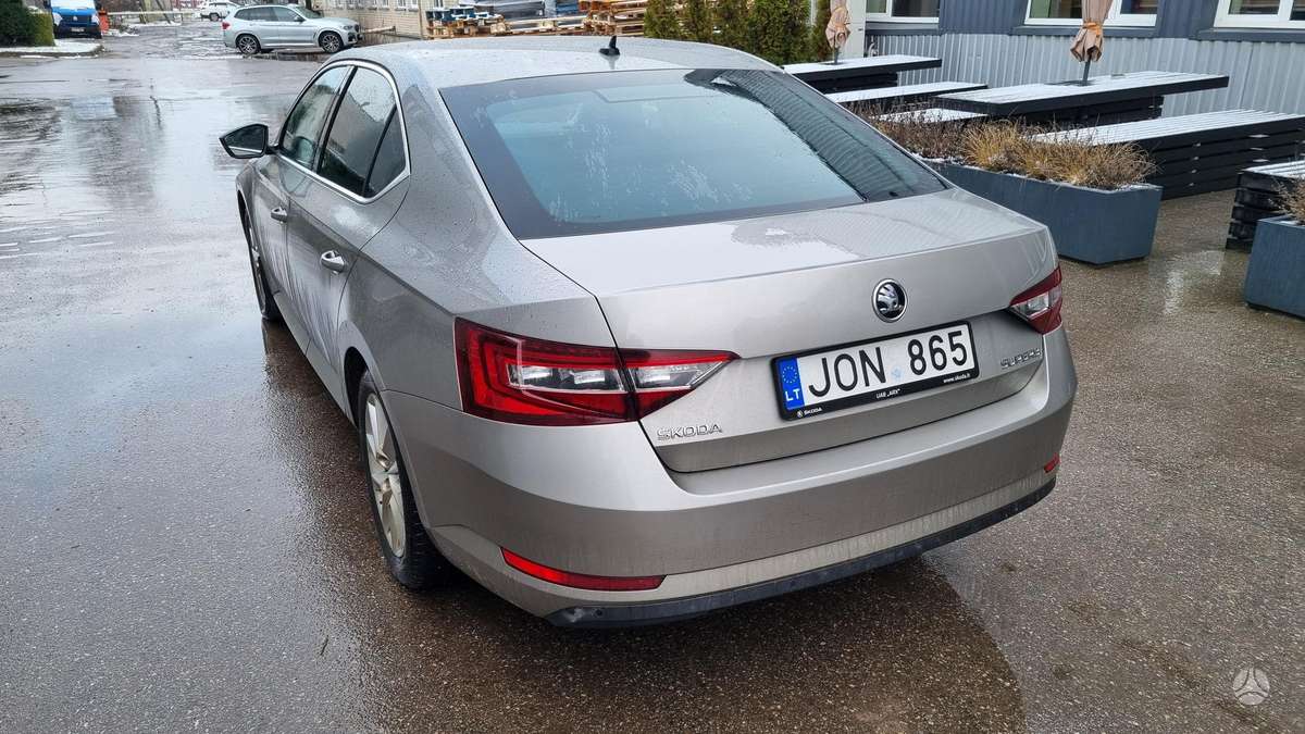Škoda Superb - 3