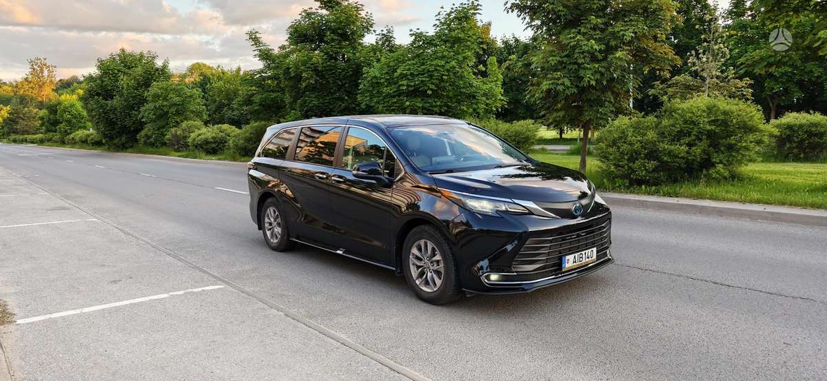 Toyota Sienna, 2.5 l., Минивэн