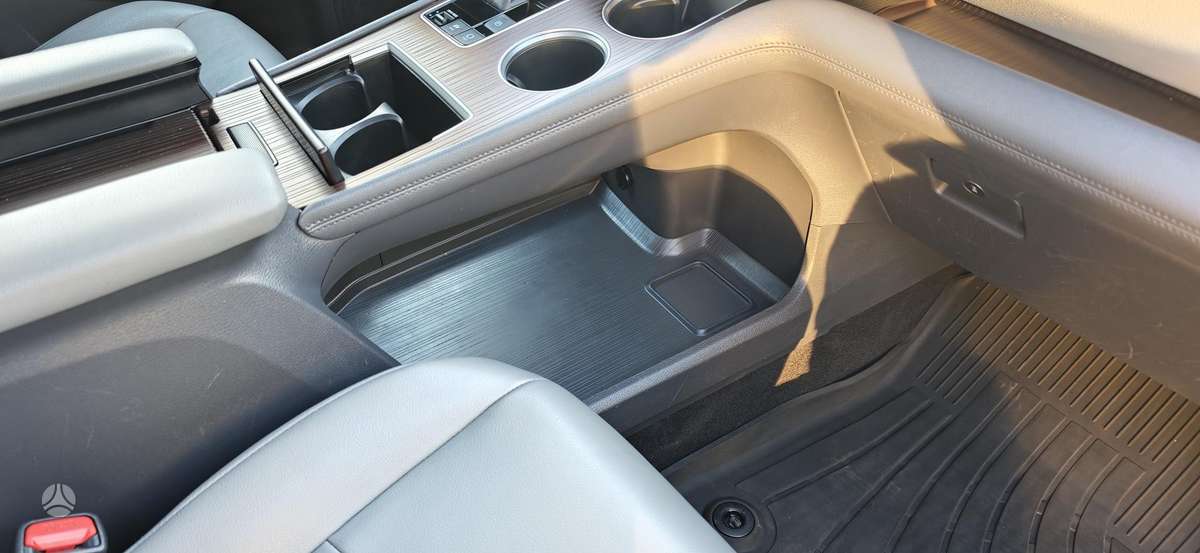 Toyota Sienna, 2.5 l., mpv / minivan