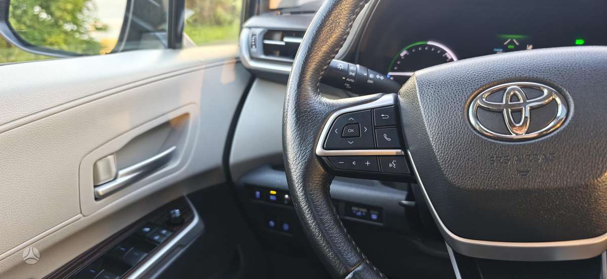 Toyota Sienna, 2.5 l., Минивэн