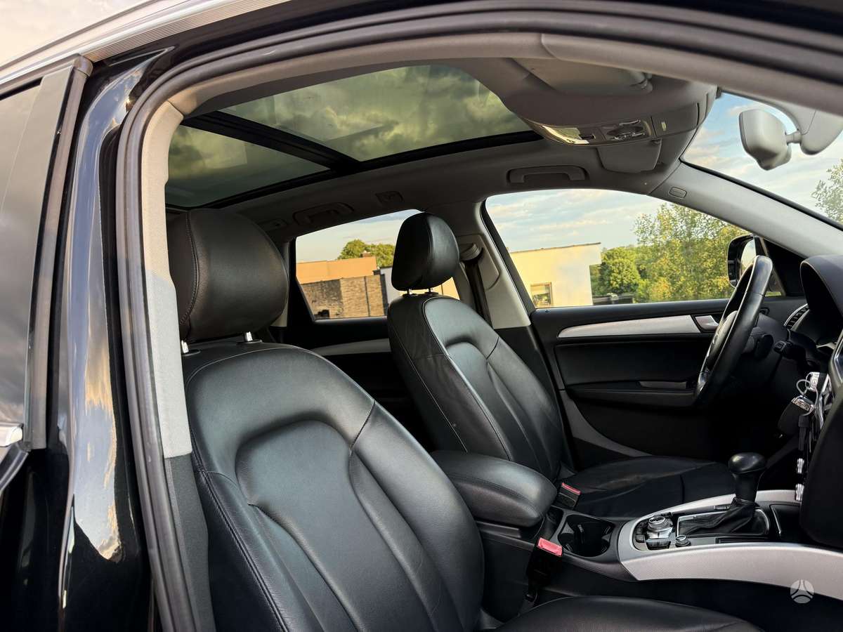 Audi Q5, 2.0 l., off-road / crossover