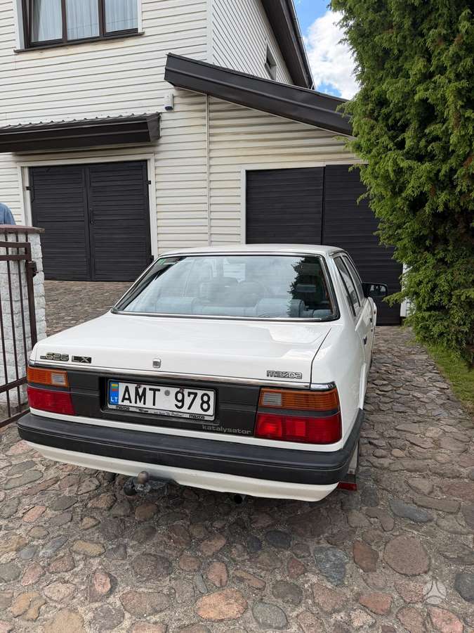 Mazda 626, 1.6 l., Седан