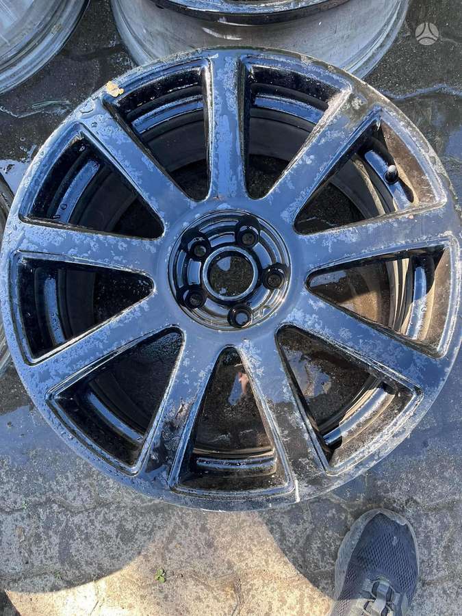 Audi, vieglmetāla, R20