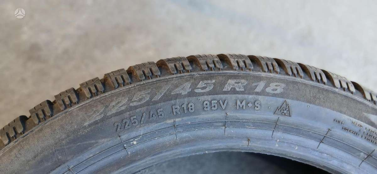 Pirelli, winter 225/45 R18