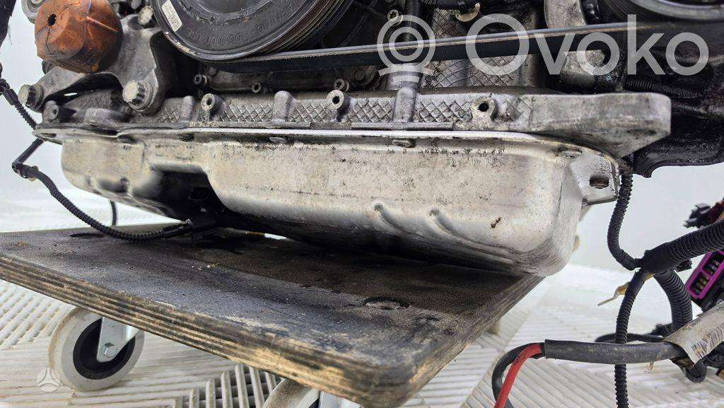 Audi A6 Tvarkingai dirbantis variklis yra video cgq